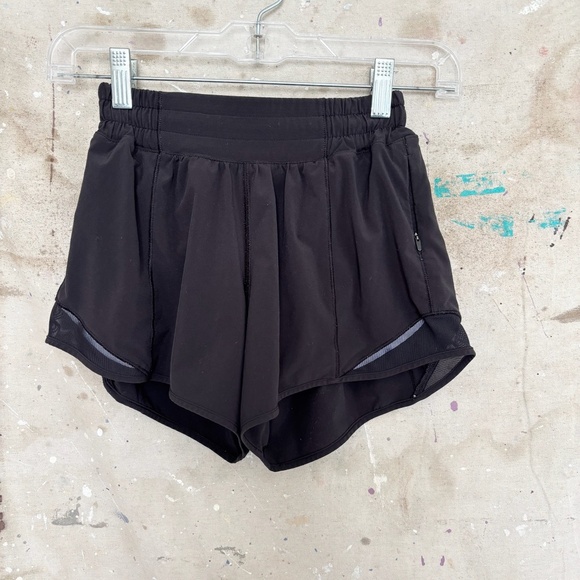 Lululemon Hotty Hot Short II Long 4" - Picture 2 of 6